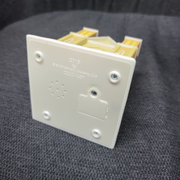 2015 Hallmark Keepsake Joy To The World Christmas Ornament Magic Sound - Picture 6 of 10